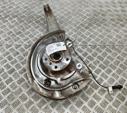 BMW iX Front wheel hub 6890573