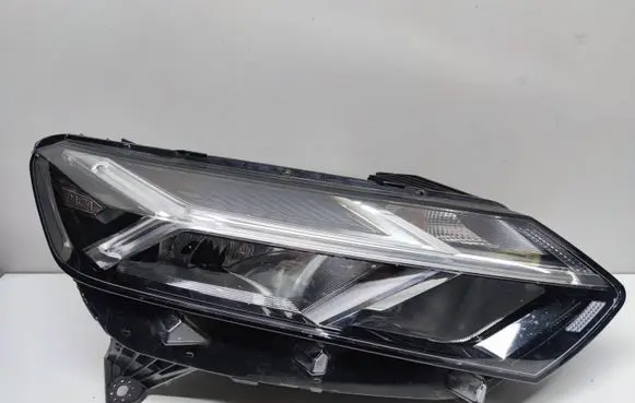 Dacia Sandero III Headlight/headlamp 260104363R