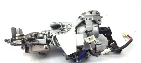 Infiniti Q50 Steering wheel axle