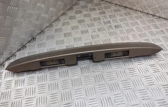 Nissan Note (E11) Rear window tailgate spoiler BRAK