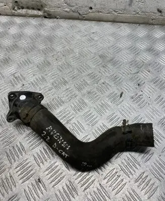 Toyota Avensis T270 Engine coolant pipe/hose 163210H020