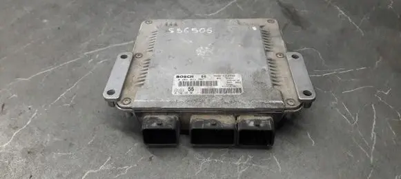 Peugeot 607 Engine control unit/module ECU 0281011781