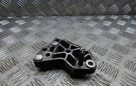 BMW 7 E65 E66 Power steering pump mounting bracket 7787538 32427787538