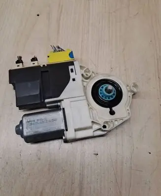 Citroen C8 Front door window regulator motor 0536010902 997834102