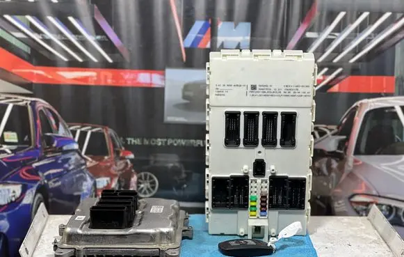 BMW 1 F20 F21 Engine control unit/module ECU 8603352