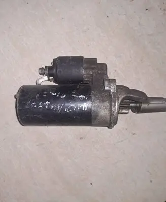 Audi A4 S4 B5 8D Starter motor 0001109021
