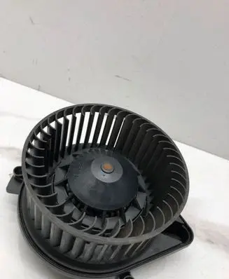 Audi A4 S4 B7 8E 8H Heater fan/blower 8E2820021E 983693K