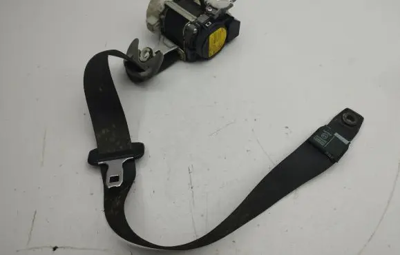 Lexus GS 300 350 430 450H Front seatbelt 8237000090