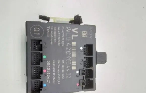 Mercedes-Benz C W204 Door control unit/module A2129004402