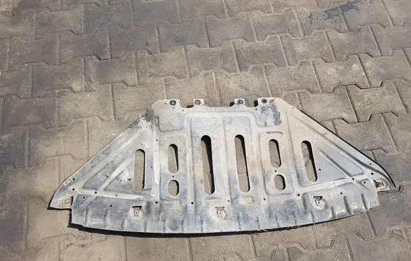 BMW X1 E84 Engine splash shield/under tray 