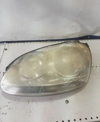Volkswagen Golf V Headlight/headlamp