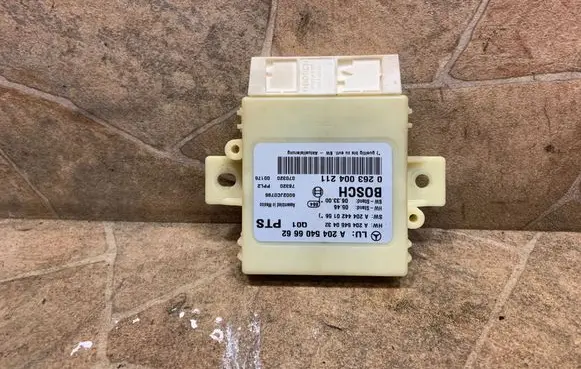 Mercedes-Benz C W204 Parking PDC control unit/module A2045406662