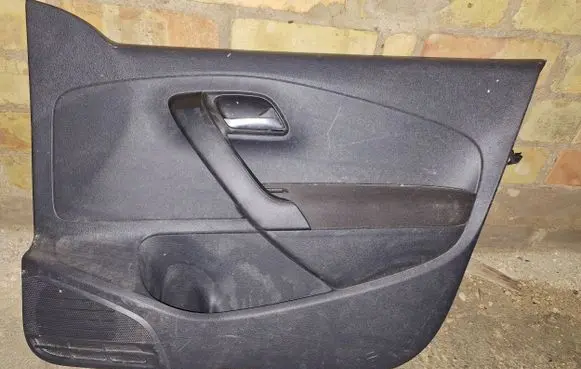 Volkswagen Polo V 6R Front door card panel trim 156040021 15300052101 1PAD4193