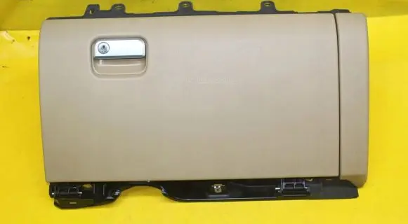 Porsche Cayenne (92A) Glove box 7P5857921