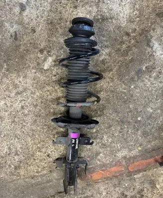 Renault Captur II Front shock absorber/damper 543027183R