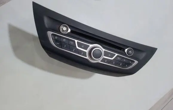 Renault Laguna III Radio/CD/DVD/GPS head unit 281155676R