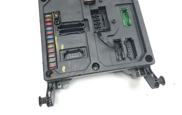 Seat Alhambra (Mk1) Fuse module S120042200B 7M3962258AG 4M2114B205BA