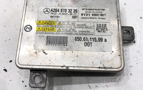 Mercedes-Benz GLK (X204) Voltage converter/converter module A2048703226