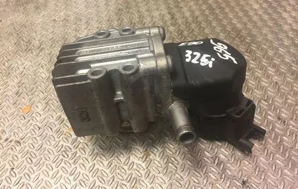 BMW 3 E90 E91 EGR valve 7548415