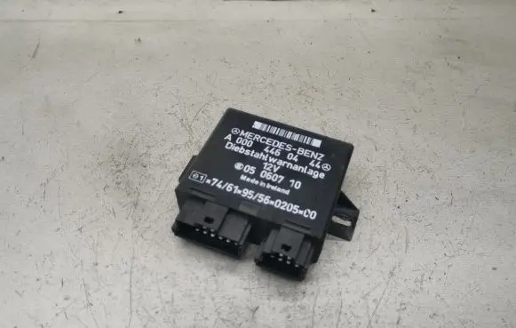 Mercedes-Benz Vito Viano W638 Other control units/modules A0004460444 05060710