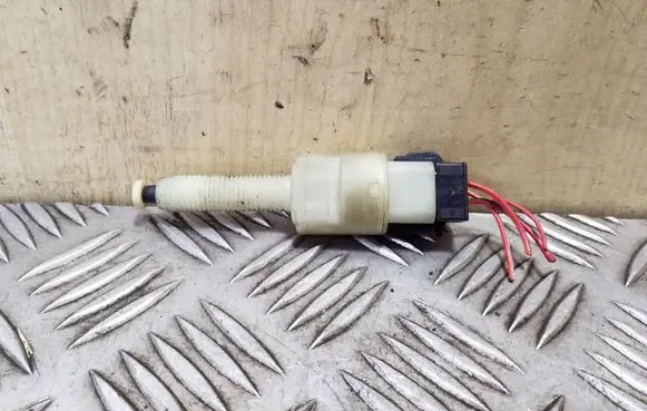 Audi TT TTS Mk2 Brake pedal sensor switch 4A0945515A