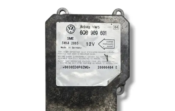 Volkswagen Golf IV Airbag control unit/module 6Q0909601 28000404E 5WK42865
