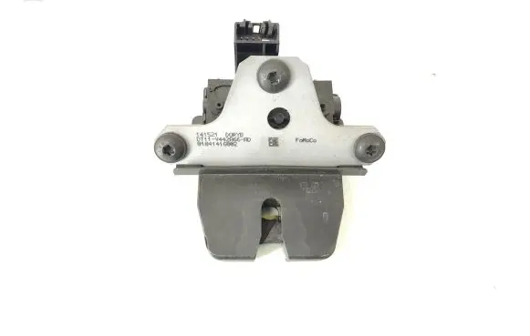 Loading door lock