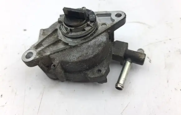 Mitsubishi Outlander Vacuum pump