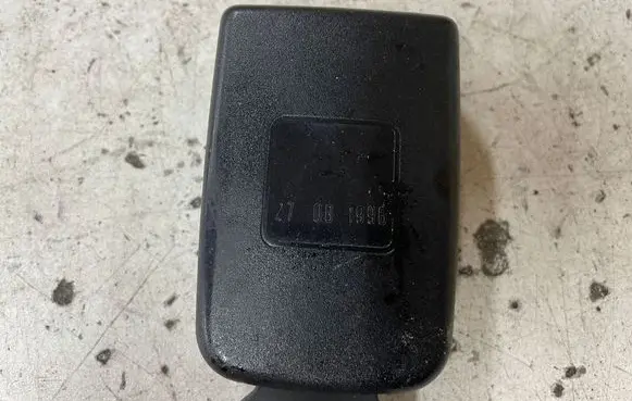 Volkswagen Sharan Front seatbelt buckle