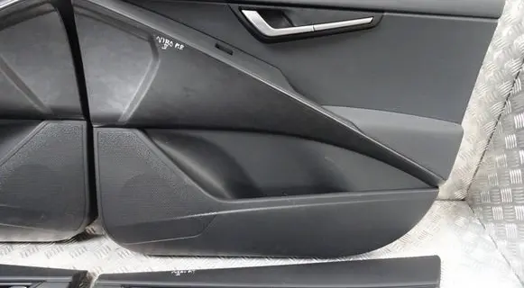 KIA Niro Front door card panel trim
