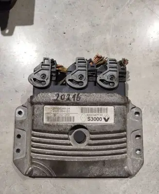 Renault Scenic II - Grand scenic II Engine control unit/module 215842882A 8200387138 8200321263