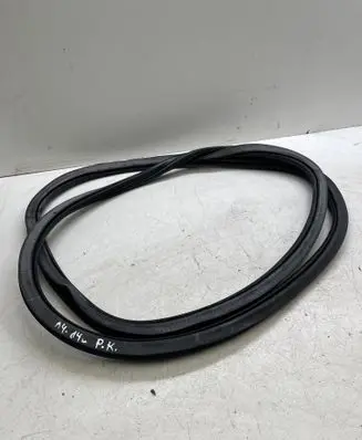 Audi A4 S4 B8 8K Rubber seal front door (on door) 
