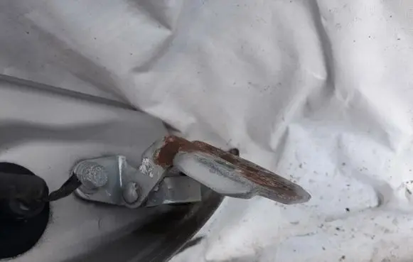 Mitsubishi Lancer Front door upper hinge