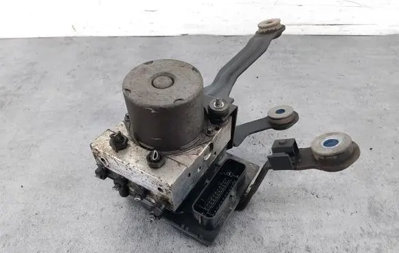 Hyundai i20 (PB PBT) ABS Pump 589101J200