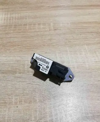 BMW 5 E39 Airbag deployment crash/impact sensor 8375643