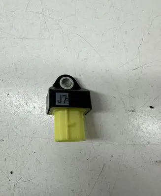 Lexus RX 450H Airbag deployment crash/impact sensor 8983128040