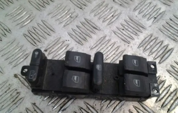 Volkswagen PASSAT B5.5 Electric window control switch 1J4959857D