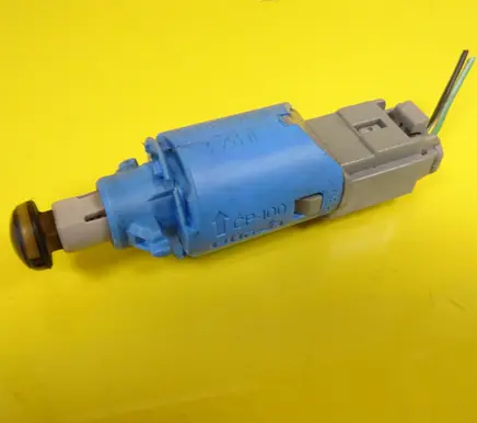 Renault Megane I Brake pedal sensor switch 8200168239B