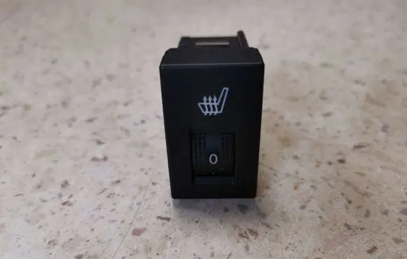Mazda 3 II Seat heating switch BBM366420 10003362 K1827