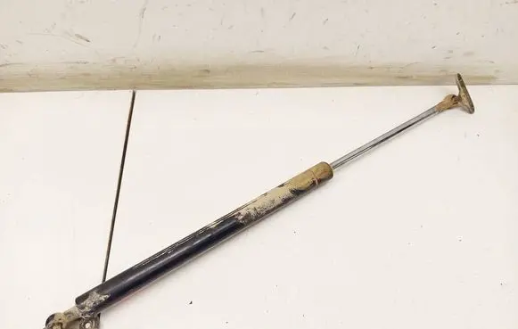 Lexus RX 300 Tailgate/trunk strut/damper 