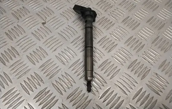 Audi A4 S4 B8 8K Fuel injector 059130277AR