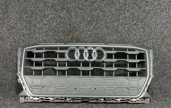 Audi Q2 - Front bumper upper radiator grill 81A853651H