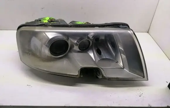Skoda Superb B5 (3U) Headlight/headlamp 24675400 24675300
