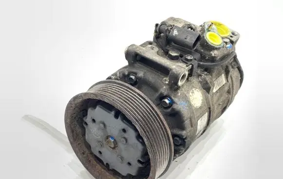 Volkswagen Touareg I Air conditioning (A/C) compressor (pump) 7L6820803E