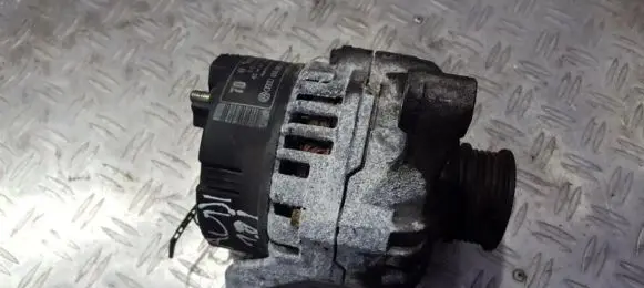Audi A4 S4 B5 8D Generator/alternator 0123310022 058903016