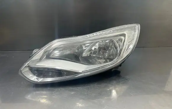 Ford Focus Headlight/headlamp BM5113W030AH A11A77R