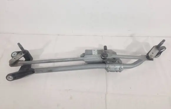Land Rover Range Rover Evoque L538 Front wiper linkage and motor W0027116 L538RHD 4461C