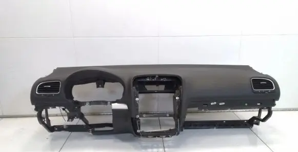Volkswagen Golf VI Dashboard