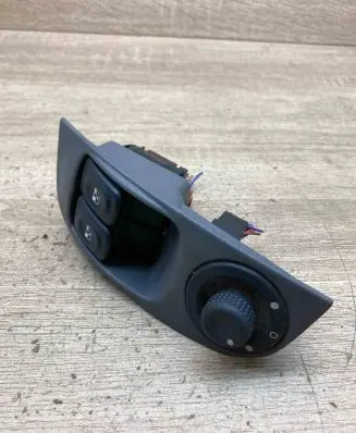 Renault Megane I Electric window control switch 7700429070 429998K