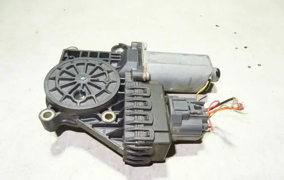 Jaguar X-Type Rear door window regulator motor 0130821948